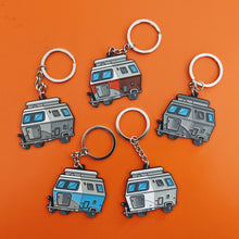 Load image into Gallery viewer, Retro Caravan Touring/Troll/Triton Split Screen Metal Enamel Painted Keychain Schlüsselbund Porte-clés
