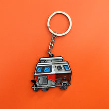 Load image into Gallery viewer, Retro Caravan Touring/Troll/Triton Split Screen Metal Enamel Painted Keychain Schlüsselbund Porte-clés
